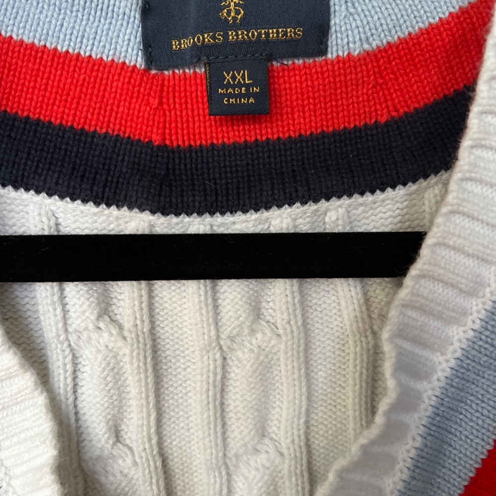 Brooks Brothers V-Neck Sweater in White and Red